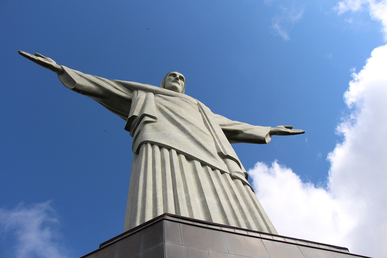 História do Cristo Redentor: Uma Jornada de Fé e Engenharia