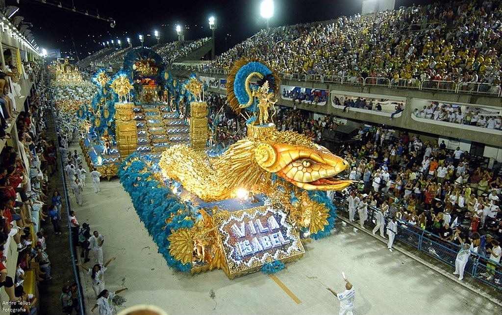 Desfile carnaval Rio de Janeiro, carro alegórico. 