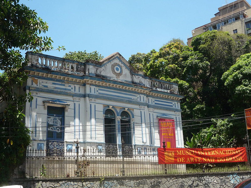 Fachada do MIAN - Museu Internacional de Arte Naïf