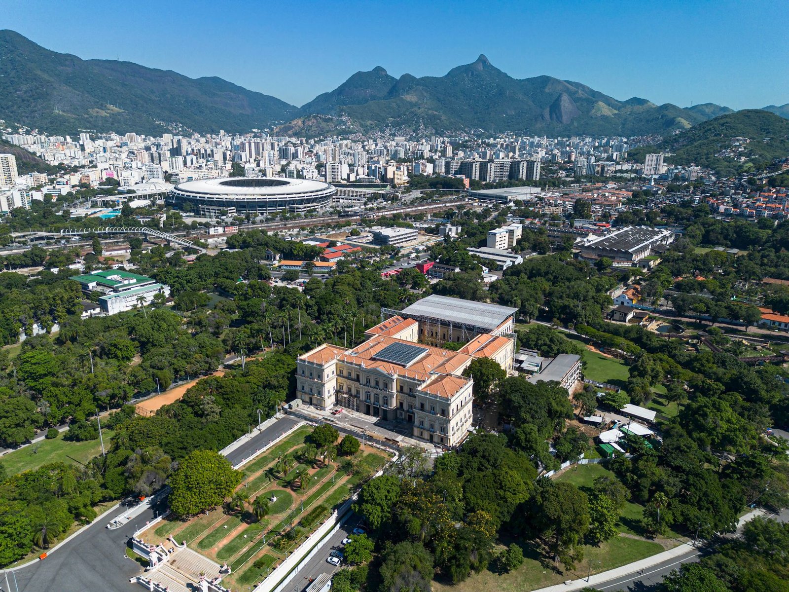 Quinta da Boa Vista: Museu, Parque e História do Império 2 Paisagem do parque com árvores centenárias